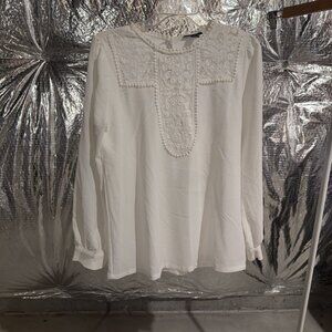 Halogen Women’s White Shirt Size S Classic Button-Up Blouse Stylish Work Top